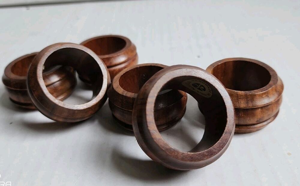 Toyin Set Of 6 handmade Teakwood napkin rings India VNTG 1990S Farmhouse Cabin